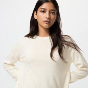 Uniqlo Women's Cashmere Crew Neck Sweater
